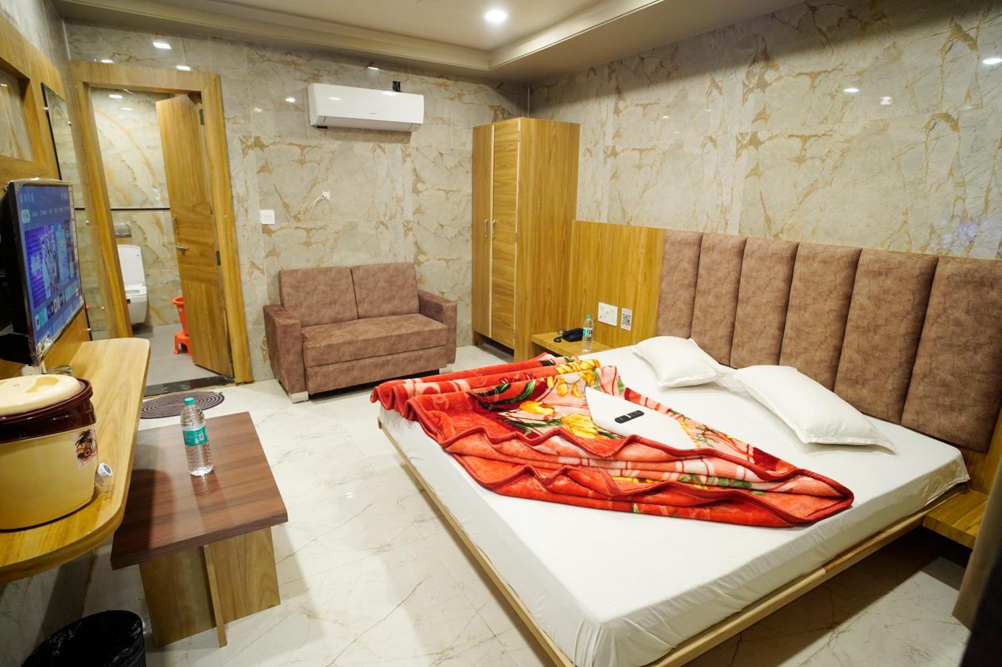 Hotel New Sundaram 150 Mtrs From Dargah Аджмер Экстерьер фото